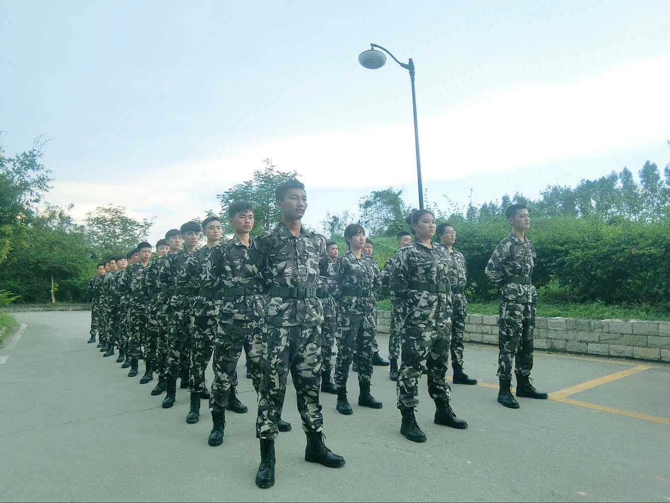 军训2小图.jpg