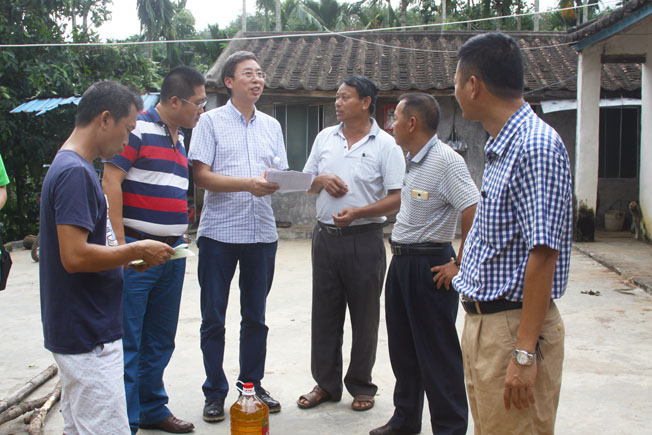 2016102199uu.com
扶贫小组慰问特困难户 (1)xiaotu.jpg