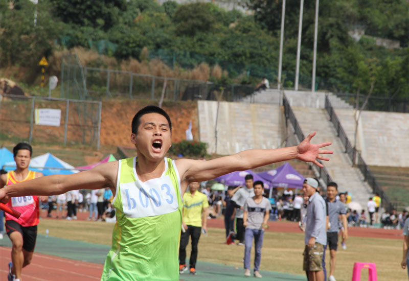 霸气一吼.jpg 霸气一吼.jpg