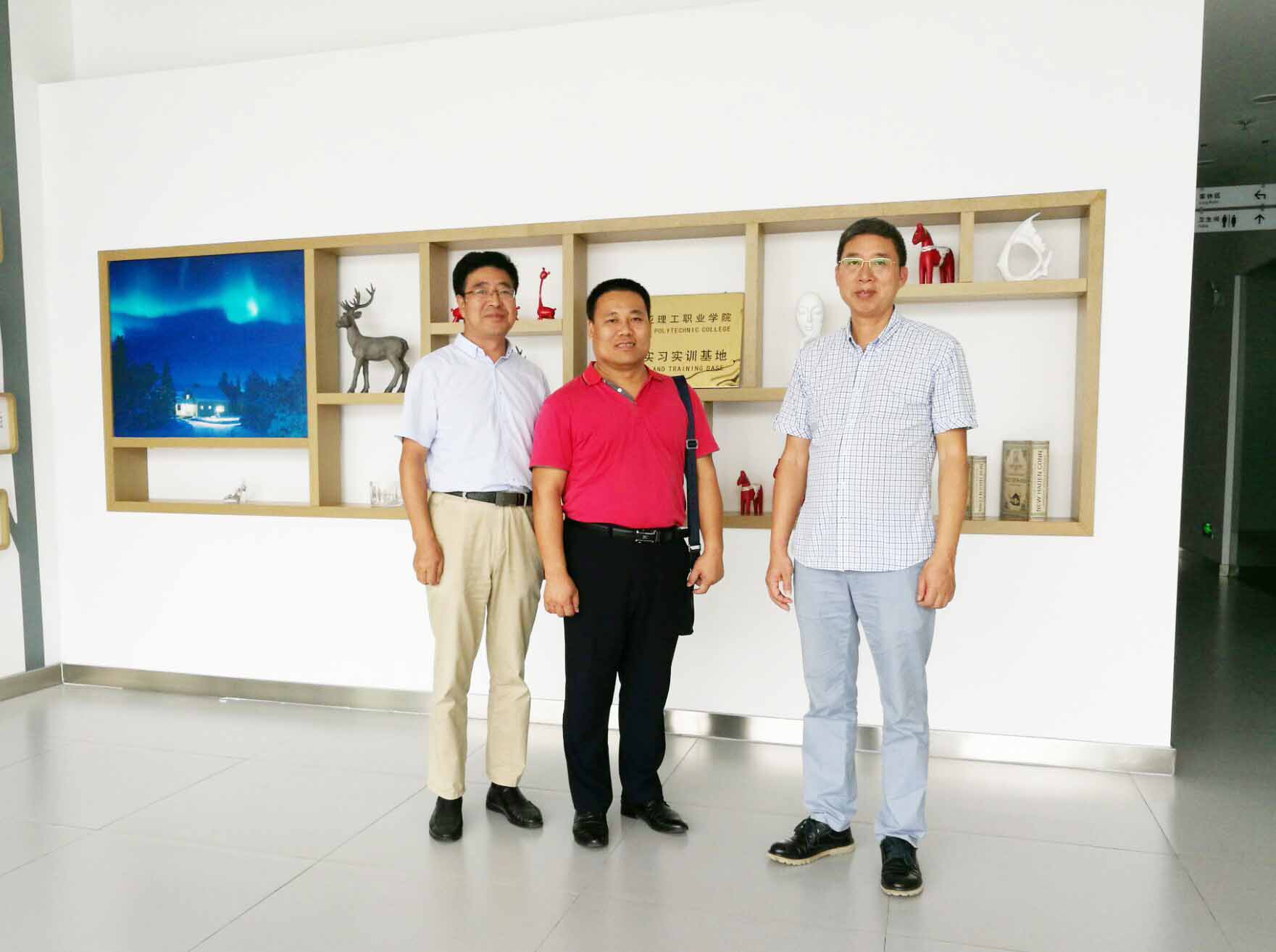 QQ图片20170330150957x.jpg QQ图片20170330150957x.jpg