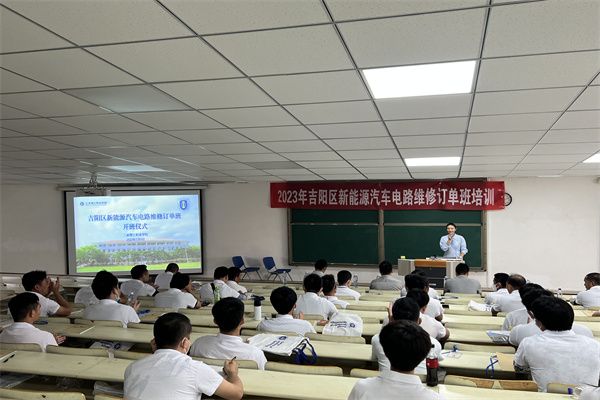 图片 8.jpg 图片 8.jpg