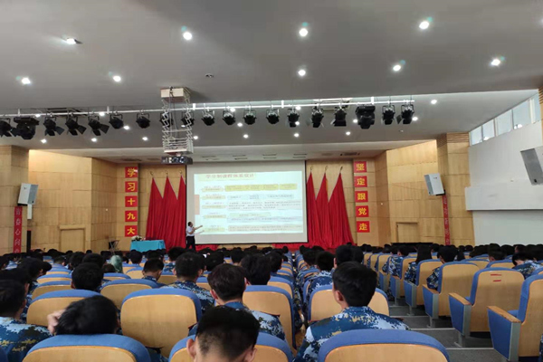 20190911人格立身 技术立� 筑梦未来——经济管理系2019级会计专业入学教育）1_副本.jpg