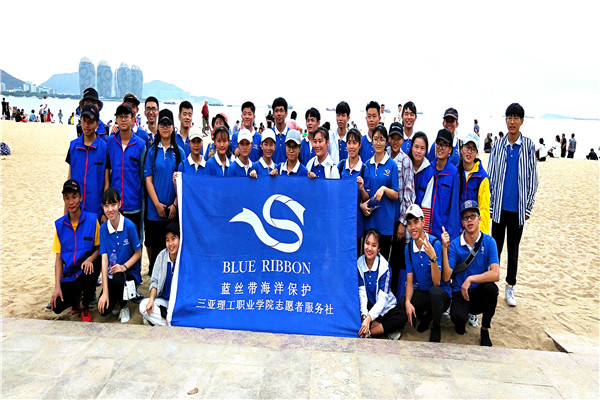 99uu.com��չ��˿��18��ϵ�о�̲�8.jpg