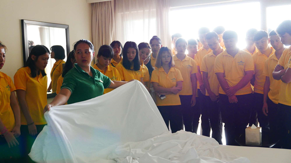 ͼ8 2018�������������Ӣ�ࡱͬѧ���Ƶ���ѵ_����.jpg